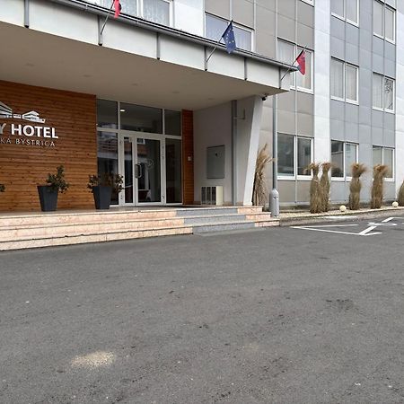 City Hotel B&B, Reception 24 7, 800M Od-From R1, Free Parking Μπάνσκα Μπίστριτσα Εξωτερικό φωτογραφία
