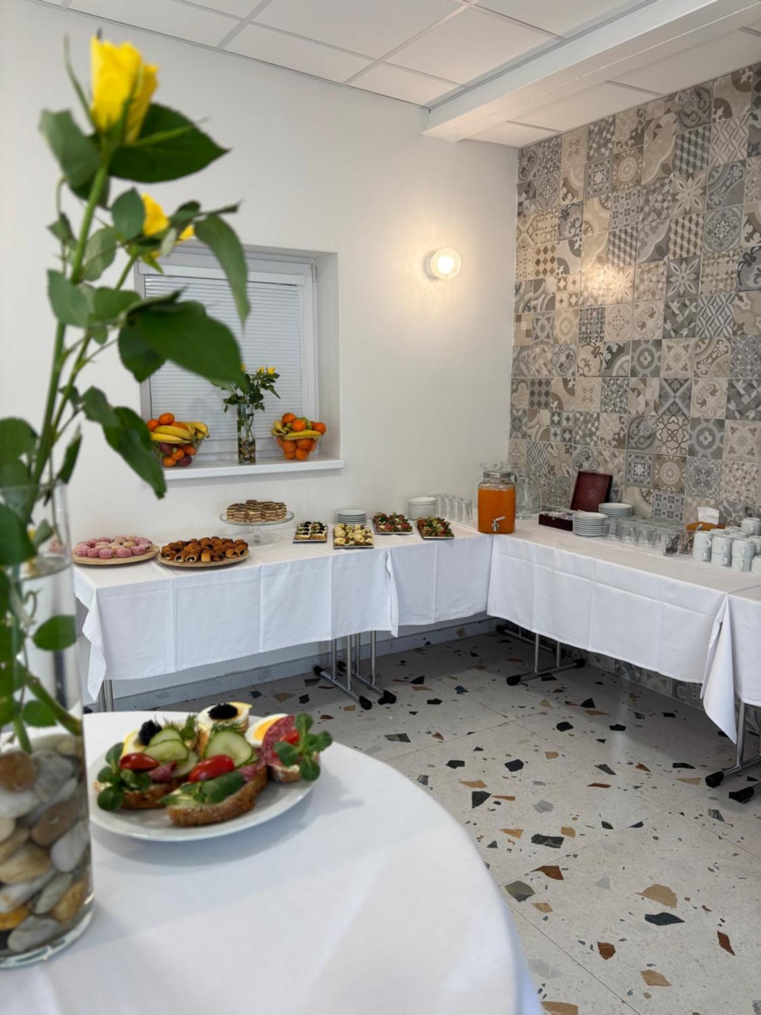 City Hotel B&B, Reception 24 7, 800M Od-From R1, Free Parking Μπάνσκα Μπίστριτσα Εξωτερικό φωτογραφία