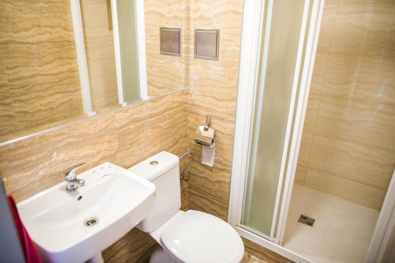 City Hotel B&B, Reception 24 7, 800M Od-From R1, Free Parking Μπάνσκα Μπίστριτσα Εξωτερικό φωτογραφία