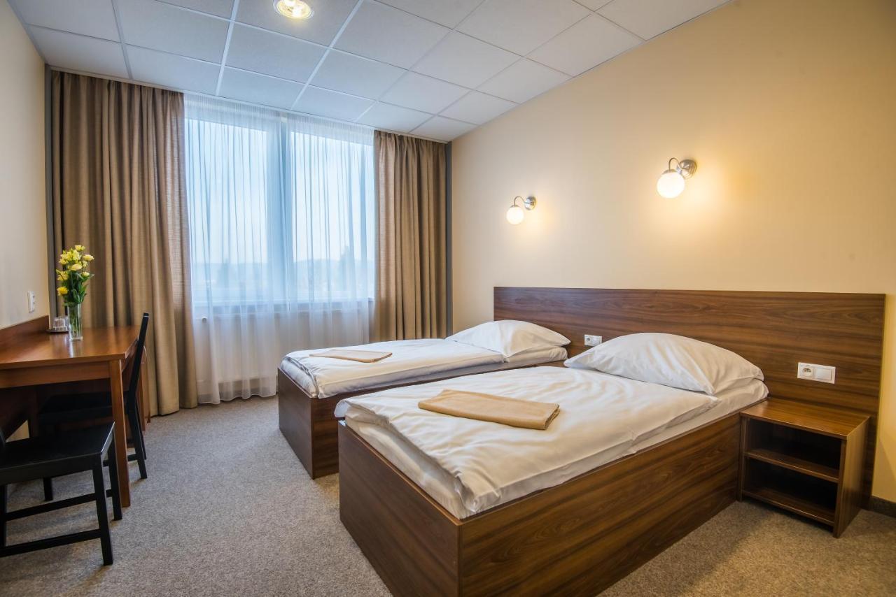 City Hotel B&B, Reception 24 7, 800M Od-From R1, Free Parking Μπάνσκα Μπίστριτσα Εξωτερικό φωτογραφία