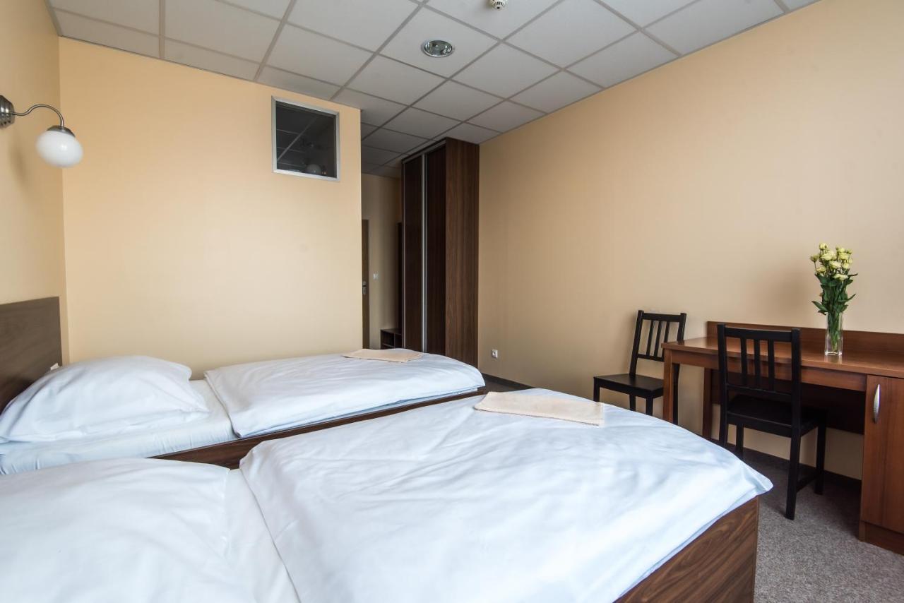 City Hotel B&B, Reception 24 7, 800M Od-From R1, Free Parking Μπάνσκα Μπίστριτσα Εξωτερικό φωτογραφία